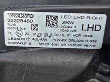 Load image into Gallery viewer, Frontscheinwerfer Volvo V40 32228480 Full LED Rechts Scheinwerfer Headlight SCH5999051193zi