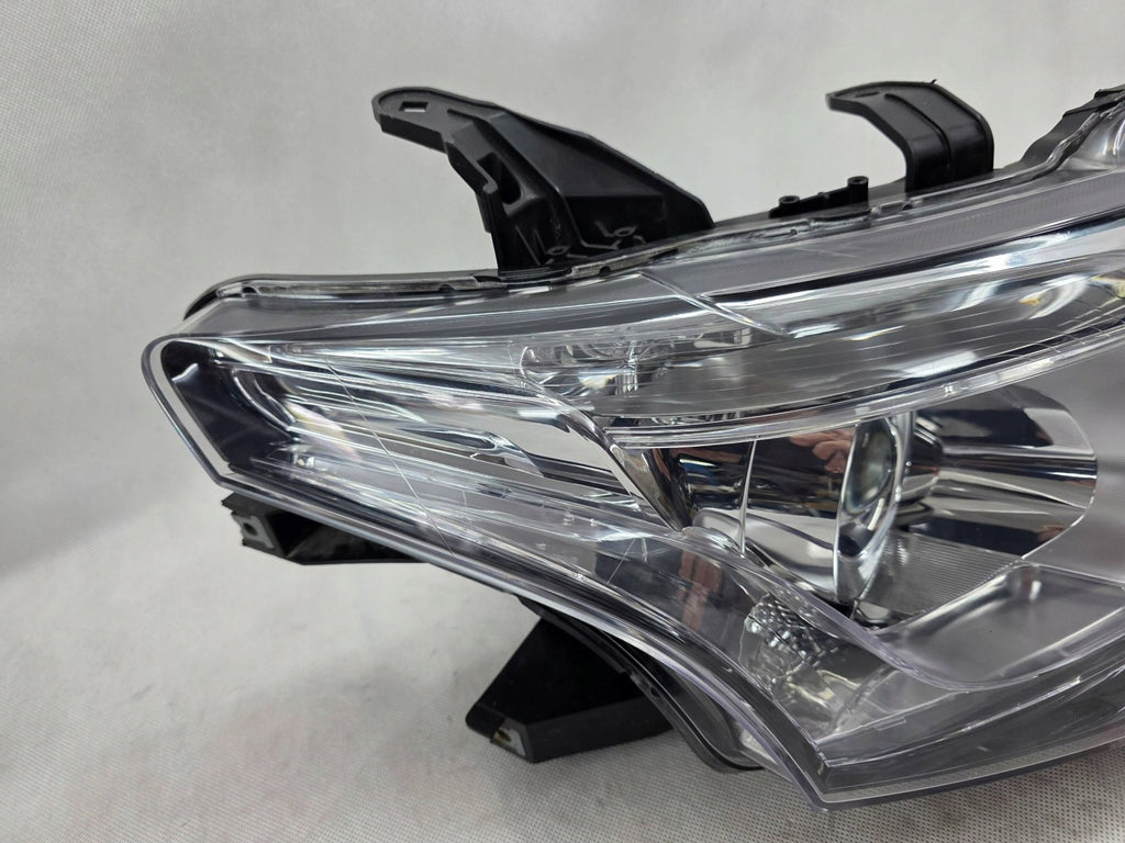 Frontscheinwerfer Mitsubishi Outlander III 8301C204 Rechts Headlight SCH8009900135vb