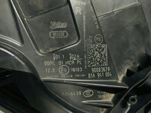 Laden Sie das Bild in den Galerie-Viewer, Frontscheinwerfer Audi Q2 81A941004A Ein Satz Scheinwerfer Headlight SCH3236771486td