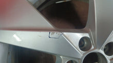 Laden Sie das Bild in den Galerie-Viewer, 1x Alufelge 17 Zoll 6.5" 5x120 657601025C Skoda Scala Kamiq Rim Wheel FEL4247627086ae