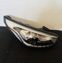 Laden Sie das Bild in den Galerie-Viewer, Frontscheinwerfer Hyundai Ix35 92102-2SXXX Xenon Rechts Scheinwerfer Headlight SCH3366715866eb