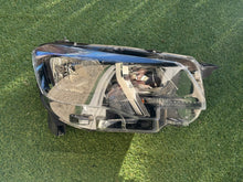 Laden Sie das Bild in den Galerie-Viewer, Frontscheinwerfer Peugeot Rifter 90146195 Rechts Scheinwerfer Headlight SCH3010231916ir