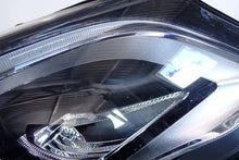 Laden Sie das Bild in den Galerie-Viewer, Frontscheinwerfer Mercedes-Benz Gla A1569067000 Rechts Scheinwerfer Headlight SCH5641893452vl