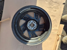 Laden Sie das Bild in den Galerie-Viewer, 1x Alufelge 16 Zoll 6.0" 4x100 50ET Glanz Schwarz 52910-Q0200 Hyundai I20 III Mg FEL1246624192vw