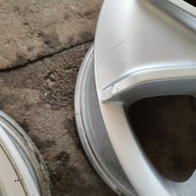Load image into Gallery viewer, 4x Alufelge 16 Zoll 6.5" 5x120 62ET Glanz Silber 2H0071496 VW Amarok Rim Wheel FEL3625633769xc