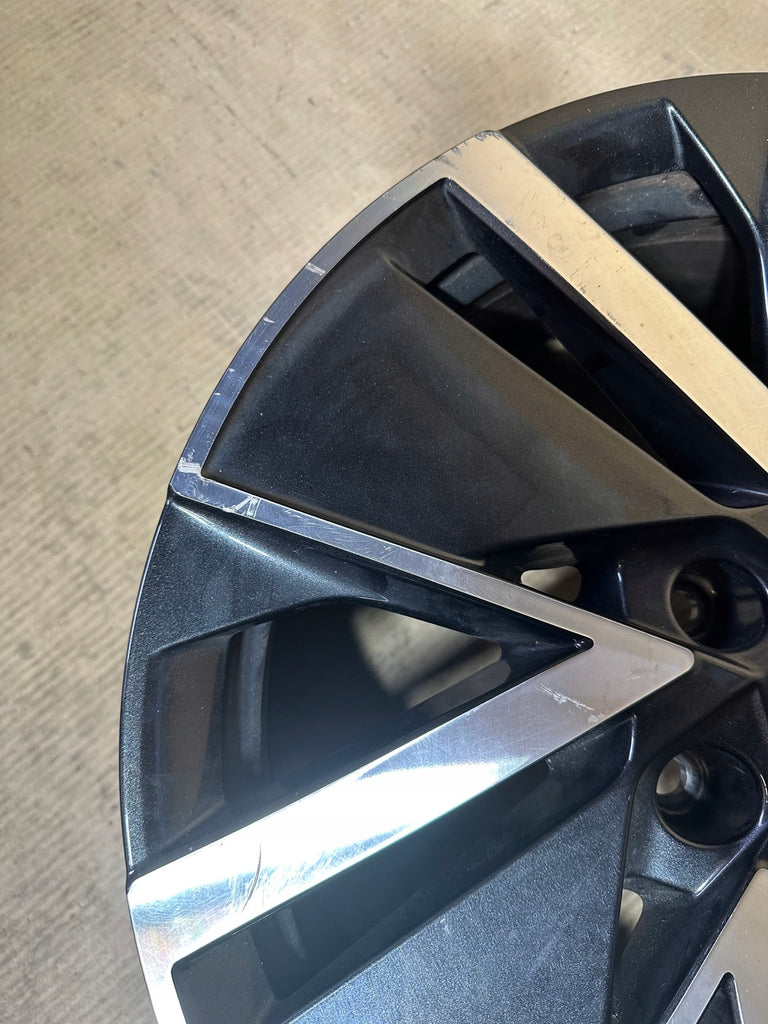 1x Alufelge 18 Zoll 7.5" 5x112 48ET Glanz 5E3601025AD Skoda Octavia 5e3