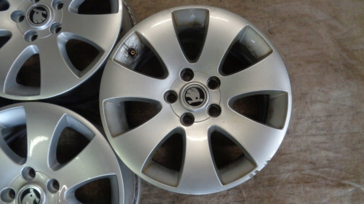 4x Alufelge 17 Zoll 7.0" 5x112 3T0601025 Skoda Octavia I 16 Rim Wheel FEL7624465001lx