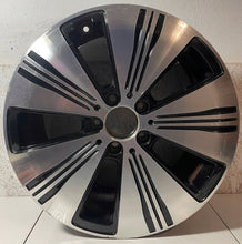 Laden Sie das Bild in den Galerie-Viewer, 1x Alufelge 18 Zoll 7.5" 5x112 A2434010100 Mercedes-Benz Eqa Eqb Rim Wheel FEL5500669650as