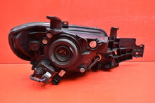 Laden Sie das Bild in den Galerie-Viewer, Frontscheinwerfer Mitsubishi Outlander I P3278L Ein Stück (Rechts oder Links)
