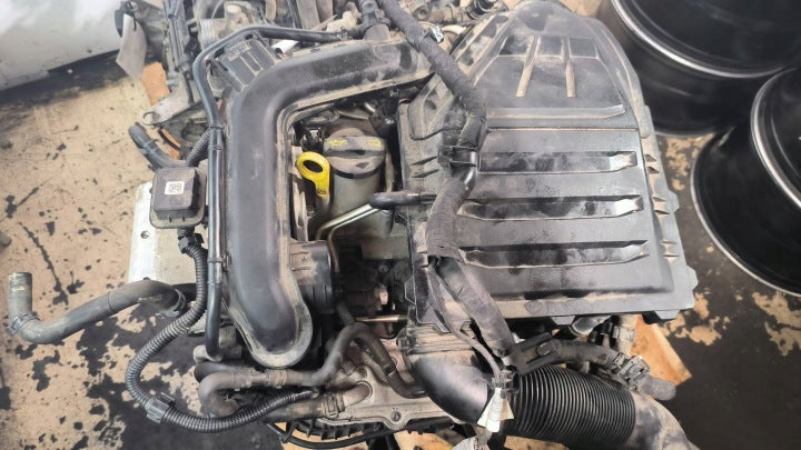 Motor Skoda Fabia III DKL 1.0 TSI 95PS 70kW 76TKm 2021 Benzin Engine Komplett MOT8562959241pq