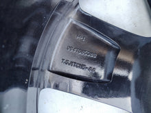 Load image into Gallery viewer, 1x Alufelge 17 Zoll 7.5" 5x108 44ET Glanz Schwarz 9847065380 Opel Astra L FEL2404692556qv