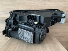 Laden Sie das Bild in den Galerie-Viewer, Frontscheinwerfer Mercedes-Benz Eqc A2939060201 LED Rechts Headlight SCH9713102631mc