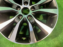 Laden Sie das Bild in den Galerie-Viewer, 1x Alufelge 17 Zoll 7.0&quot; 5x114.3 53ET 52910-G4300 Hyundai Ix35 Rim Wheel