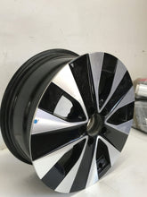 Load image into Gallery viewer, 1x Alufelge 17 Zoll 7.0&quot; 5x112 Glanz Silber A4474015200 Mercedes-Benz W447