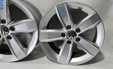 Laden Sie das Bild in den Galerie-Viewer, 4x Alufelge 16 Zoll 6.5" 5x112 44ET Matt 5C0071496 VW Passat Touran New Beetle FEL3334799336wi