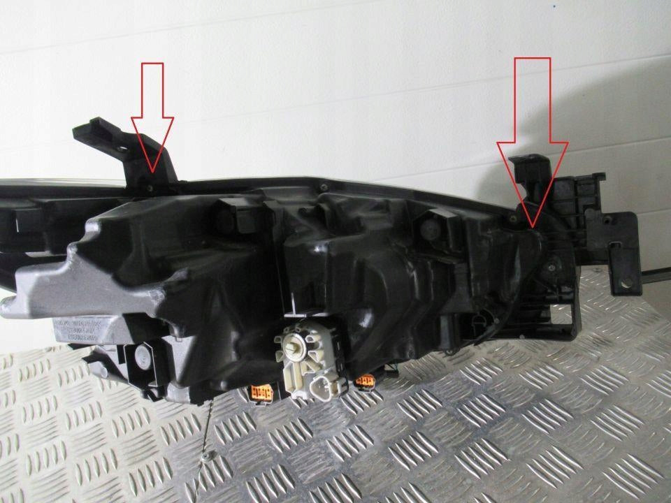 Frontscheinwerfer Mazda III 10065033 LED Links Scheinwerfer Headlight SCH9618125028fp