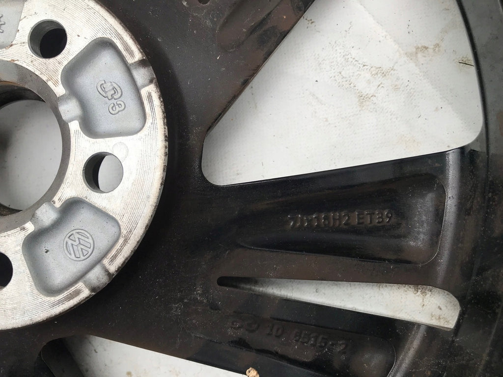 1x Alufelge 18 Zoll 7.0" 5x100 49ET 2GM601025H VW T-Cross Rim Wheel