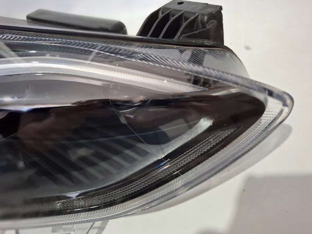 Frontscheinwerfer Ford Focus JX7B-13E016-AG LED Rechts Scheinwerfer Headlight SCH5888556700em