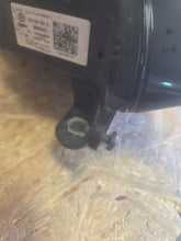 Laden Sie das Bild in den Galerie-Viewer, Frontscheinwerfer VW Golf Sportsvan 517941031B Xenon Links Headlight SCH9239341356kz