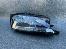 Laden Sie das Bild in den Galerie-Viewer, Frontscheinwerfer Seat Fabia III 6V1941016D LED Rechts Scheinwerfer Headlight