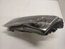 Laden Sie das Bild in den Galerie-Viewer, Frontscheinwerfer Skoda Superb III 3V1941015B Xenon Links Scheinwerfer Headlight