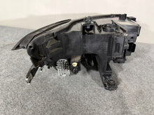 Laden Sie das Bild in den Galerie-Viewer, Frontscheinwerfer VW Tiguan 5NB941035C Links Scheinwerfer Headlight SCH3399775049gm