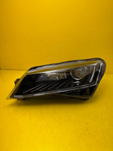 Laden Sie das Bild in den Galerie-Viewer, Frontscheinwerfer Skoda Superb III 3V1941015B Xenon Links Scheinwerfer Headlight SCH9743504208vg