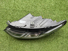 Laden Sie das Bild in den Galerie-Viewer, Frontscheinwerfer Land Rover Sport MK72-13W030-EB MK7213W030 Full LED Links SCH6248850689hy