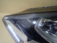 Laden Sie das Bild in den Galerie-Viewer, Frontscheinwerfer VW Sportsvan 517941033B 90056398 Xenon Links Headlight