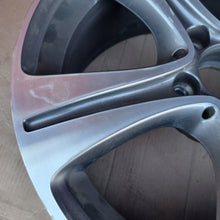 Load image into Gallery viewer, 1x Alufelge 17 Zoll 7.5" 5x112 40ET Glanz Silber A2134011200 Mercedes-Benz W213 FEL3760901525na