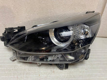 Laden Sie das Bild in den Galerie-Viewer, Frontscheinwerfer Mazda II D43N-51040 LED Links Scheinwerfer Headlight SCH3767283942kt