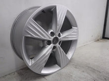 Laden Sie das Bild in den Galerie-Viewer, 1x Alufelge 19 Zoll 8.0" 5x112 45ET 601025B Audi E-Tron Rim Wheel FEL8970335555fh