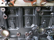 Laden Sie das Bild in den Galerie-Viewer, Motor Audi Q3 CFFC 2.0 2013 Diesel Engine Unkomplett