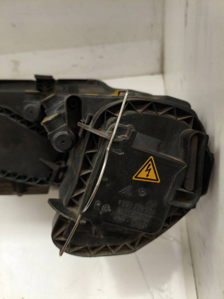 Frontscheinwerfer VW Touran 0301205272 85122000 Rechts Scheinwerfer Headlight SCH5906883554zv