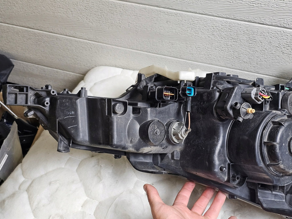 Frontscheinwerfer Peugeot 4007 Links Scheinwerfer Headlight SCH5652179236vj