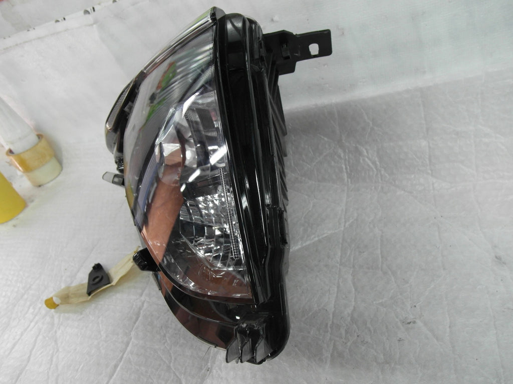 Frontscheinwerfer Ford Courier 13W029 Rechts Scheinwerfer Headlight SCH9793300849xu
