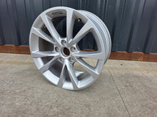 Laden Sie das Bild in den Galerie-Viewer, 1x Alufelge 17 Zoll 8.0" 5x112 46ET Glanz 8Y0601025CC Audi A3 I Rim Wheel FEL8914336849md