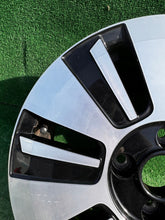 Load image into Gallery viewer, 1x Alufelge 15 Zoll 5.0" 4x100 35ET Glanz Schwarz 1S0601025AH VW Rim Wheel FEL1718524121ev