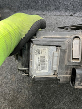 Laden Sie das Bild in den Galerie-Viewer, Frontscheinwerfer VW Passat 3C0941751K Bi-Xenon Links Scheinwerfer Headlight SCH4681106546qo