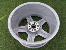 Laden Sie das Bild in den Galerie-Viewer, 1x Alufelge 19 Zoll 9.5" 5x112 46ET Glanz Silber A1644011902 Mercedes-Benz Amg FEL5294078780ej