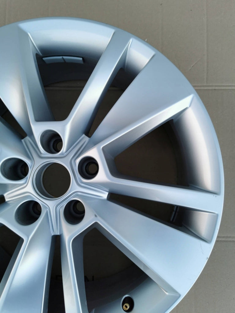 1x Alufelge 18 Zoll 565601025C Skoda Kodiaq Rim Wheel FEL8927393210dn