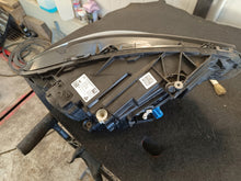 Laden Sie das Bild in den Galerie-Viewer, Frontscheinwerfer Mercedes-Benz Cla A1189063100 LED Links Scheinwerfer Headlight SCH2912183224nd