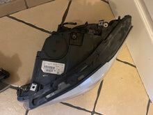Laden Sie das Bild in den Galerie-Viewer, Frontscheinwerfer BMW 5 F11 F10 7203246 7203245 Xenon Rechts oder Links SCH4359085289jq