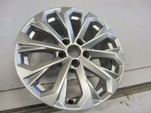 Load image into Gallery viewer, 1x Alufelge 17 Zoll 7.5&quot; 5x112 38ET 8W0601025L Audi A4 Rim Wheel