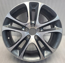 Laden Sie das Bild in den Galerie-Viewer, 1x Alufelge 18 Zoll 7.5&quot; 5x108 52ET Glanz Graphit 30672919 Mg C30 S40 V50