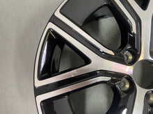 Laden Sie das Bild in den Galerie-Viewer, 1x Alufelge 17 Zoll 7.0&quot; 5x108 40,5ET Glanz Silber 32271987 Volvo S60 V60 V40