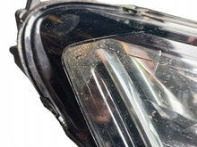 Laden Sie das Bild in den Galerie-Viewer, Frontscheinwerfer Skoda Superb 3V1941016E 39101761 Rechts Scheinwerfer Headlight SCH9841603936vz