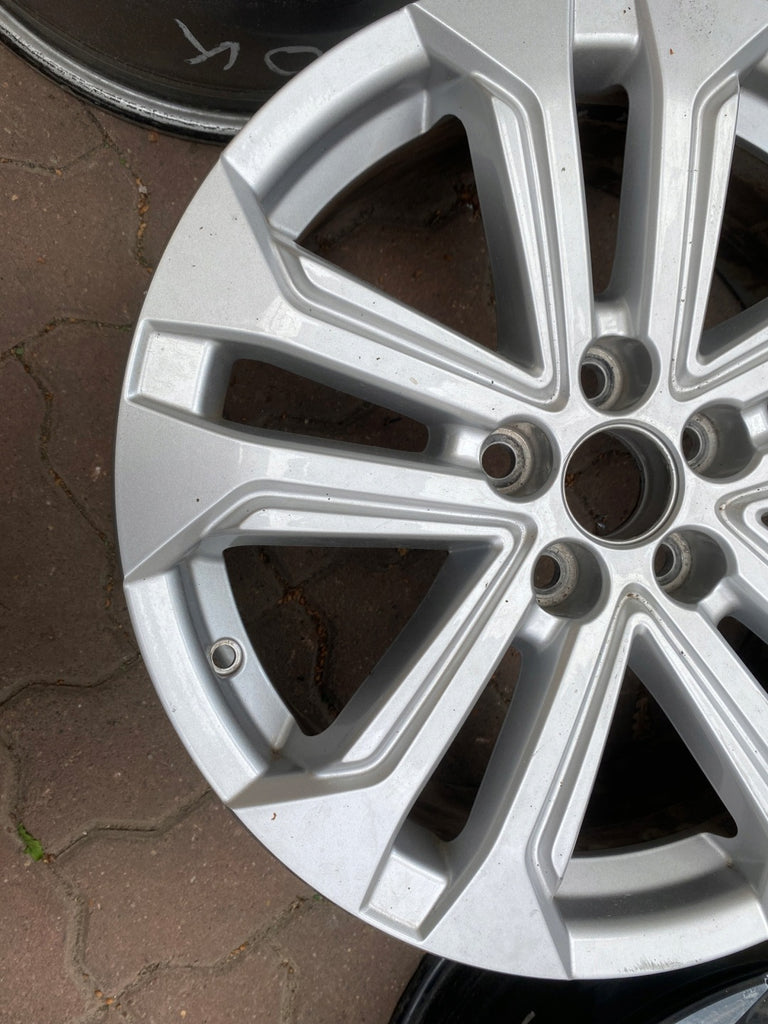 1x Alufelge 18 Zoll 7.0" 5x114.3 35ET Glanz Silber PW457-42001 Toyota I FEL3575100739ou