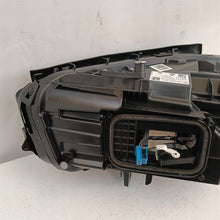 Laden Sie das Bild in den Galerie-Viewer, Frontscheinwerfer Mercedes-Benz W247 A2479068405 LED Rechts Headlight