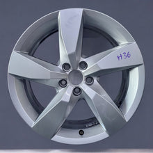 Load image into Gallery viewer, 1x Alufelge 17 Zoll 6.5&quot; 5x100 39ET Glanz Silber 2GM601025A VW T-Cross Rim Wheel